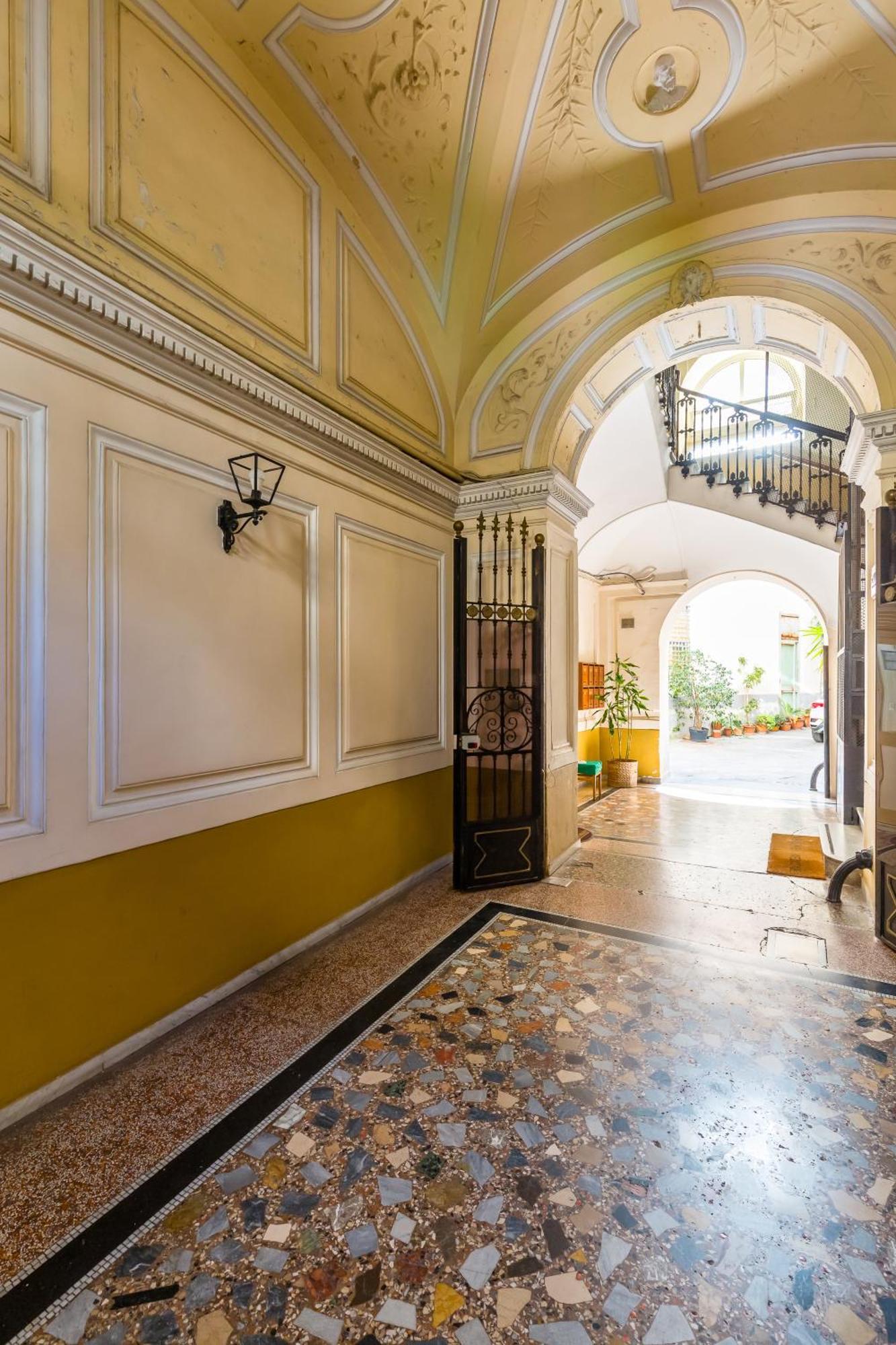 Appartement Duomo Grand Family Loft à Naples Extérieur photo